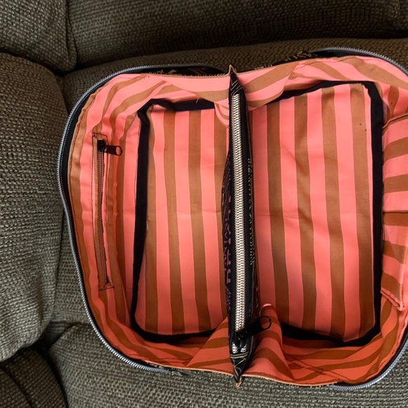 Toiletry /Makeup bag - Picture 3 of 5